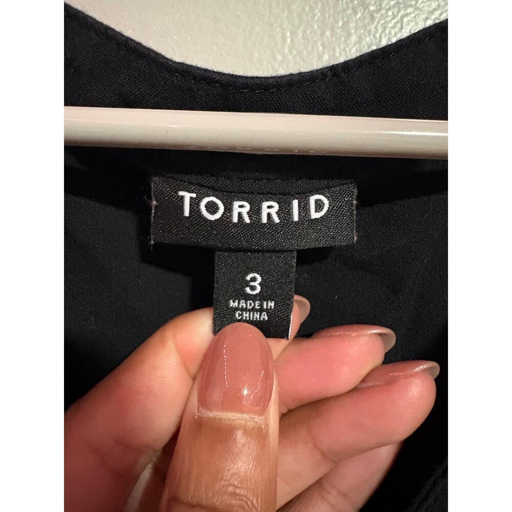 Torrid Black Button Front Babydoll Blouse Size 3 - Picture 3 of 4
